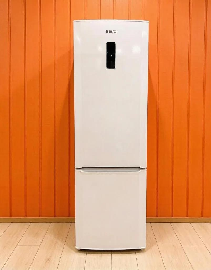 holodilnik-bu-beko-sn329220.jpg